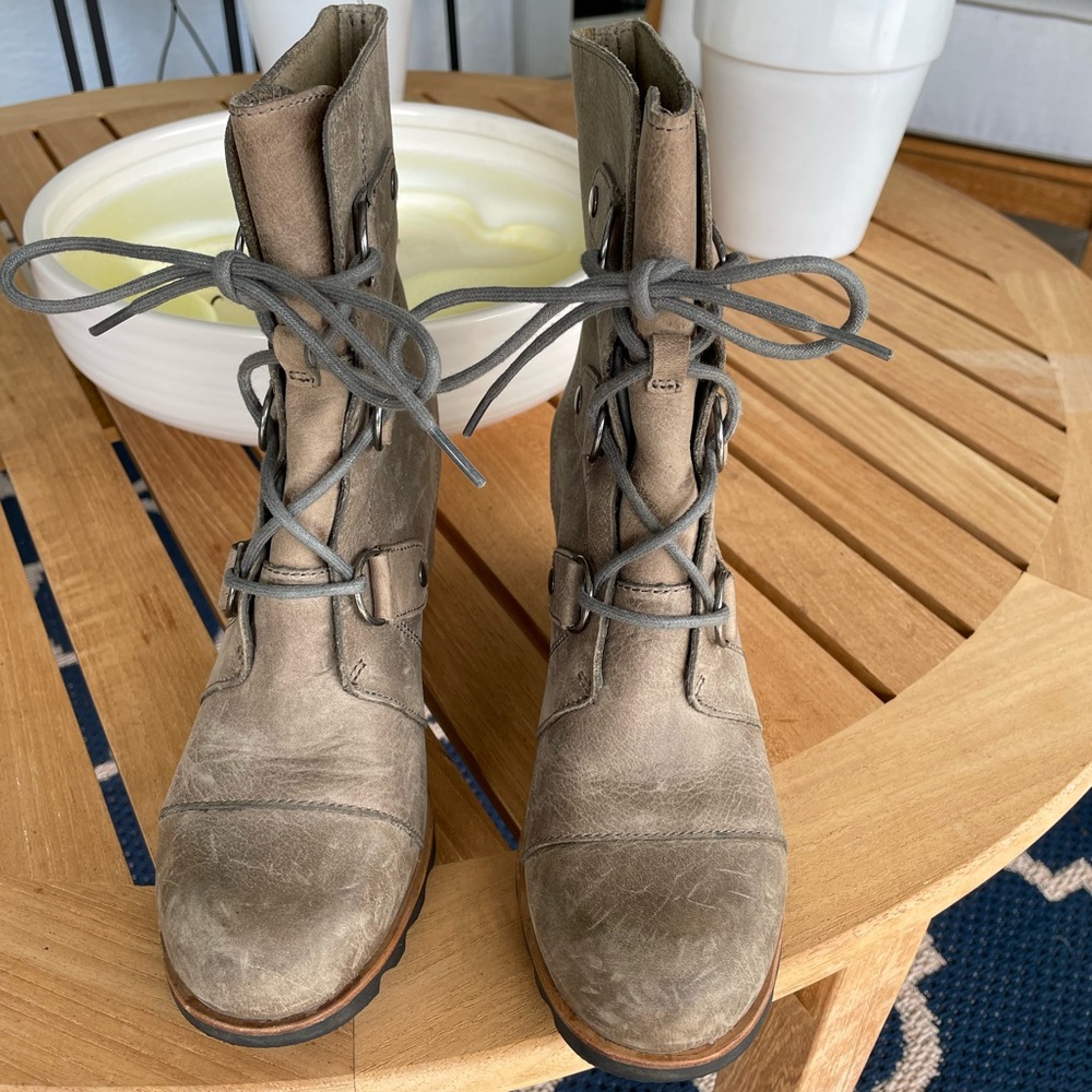 BOOTS -SOREL _Joan of Arctic Wedge MID